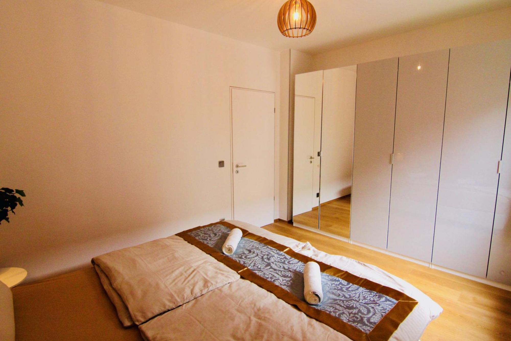 Domschloss, Zentrum, 6 Personen, Business, Dachterrasse, Familien Schwerin  Exterior photo